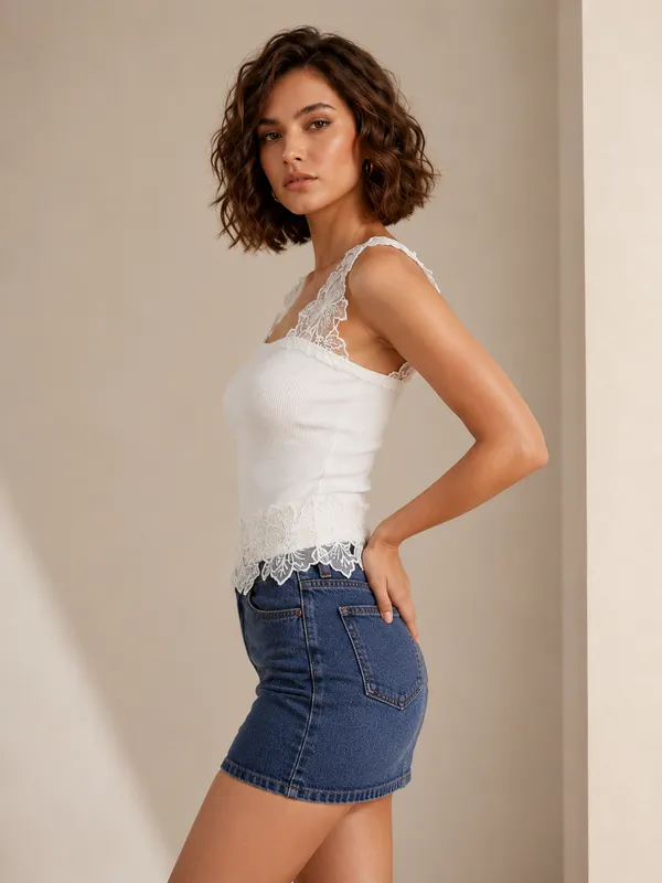 ribbed_white_flower_bloomed_tank_top