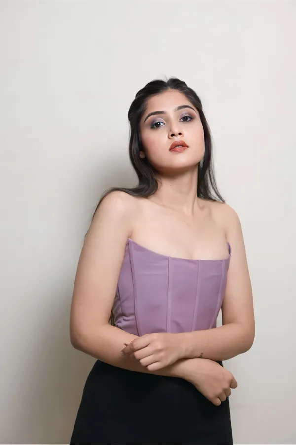 Trendy_Lavender_Corset_Tube_Crop_Top_with_Elegant_Finishing_for_Women