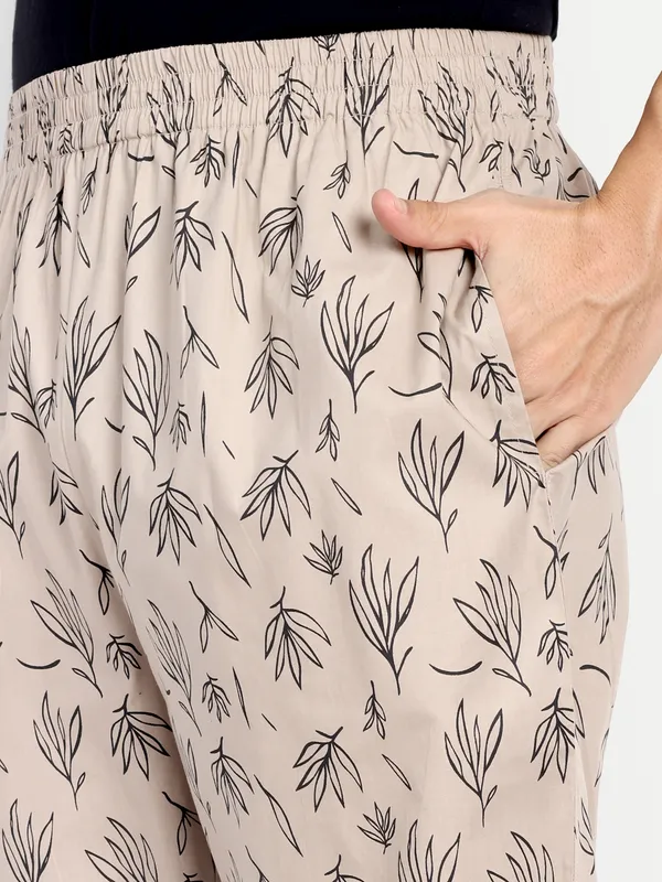 Black_Leaf_Print_Pure_Cotton_Modern_Relaxed_Pajama_For_Men