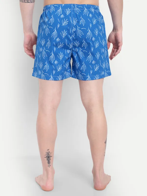 Blue_&_White_Leaf_Print_Modern_Relaxed_Boxer_Shorts_For_Men