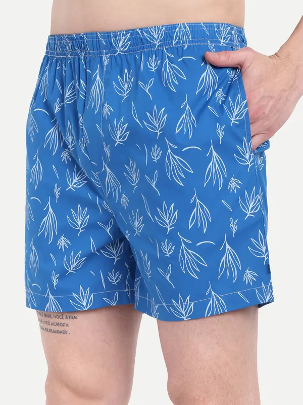 Blue_&_White_Leaf_Print_Modern_Relaxed_Boxer_Shorts_For_Men