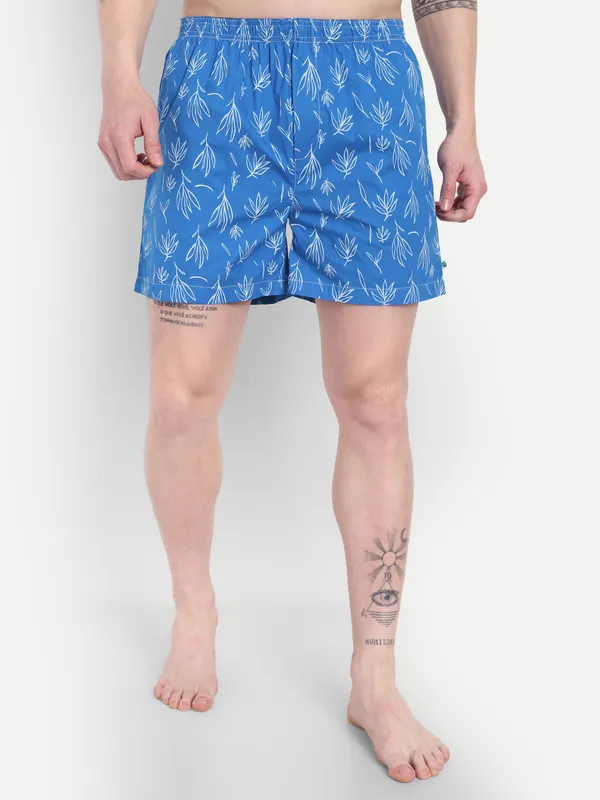 Blue_&_White_Leaf_Print_Modern_Relaxed_Boxer_Shorts_For_Men