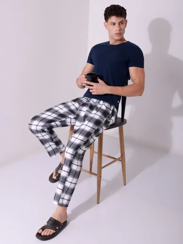 Minjar_Brushed_Pure_Cotton_Black_and_White__Check__Pajama_Pants_Elasticated_Waist_Band_with_Cross_Pocket