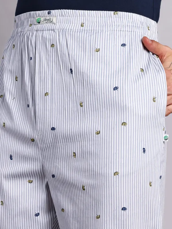 Minjar_Men's_Pure_Cotton_Lycra_Striped_Pajama_Pants_with_Printed_Pattern,_White_and_Grey,_Elastic_Waist