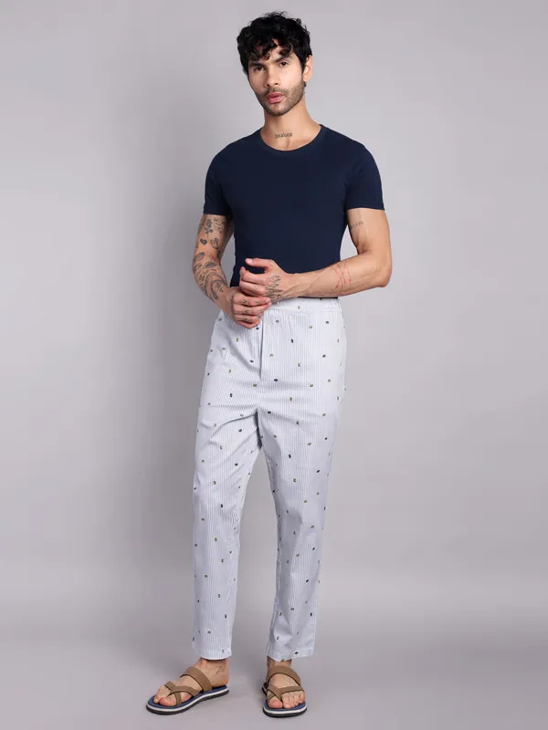 Minjar_Men's_Pure_Cotton_Lycra_Striped_Pajama_Pants_with_Printed_Pattern,_White_and_Grey,_Elastic_Waist