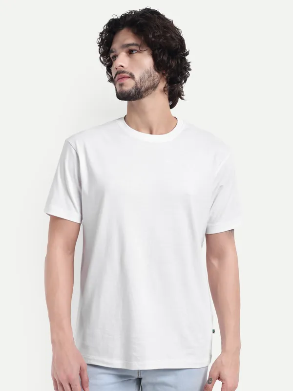 PACK_OF_2_Classic_Black_&_White_Men's_T-Shirt_-_Comfortable_&_Stylish