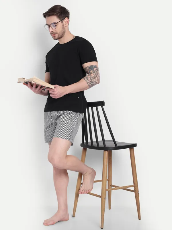 White_&_Black_Stripe_Modern_Relaxed_Boxer_Shorts_For_Men