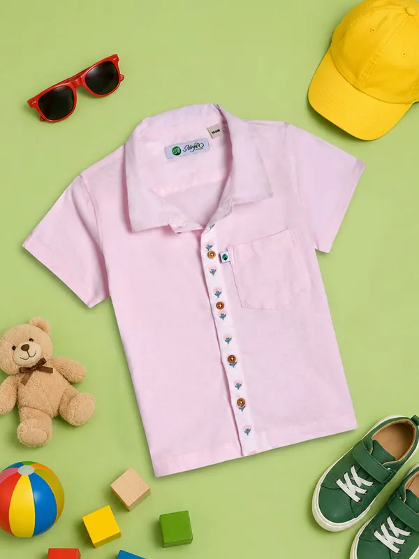 Tiny_Style_Pure_Comfort_Made_for_Little_Explorers._