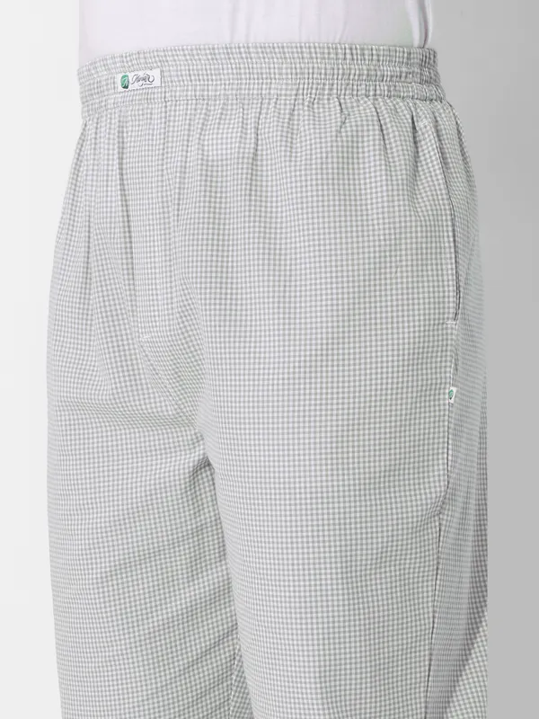 Green_&_Off_White__Check_Pure_Cotton_Modern_Relaxed_Pajama_For_Men