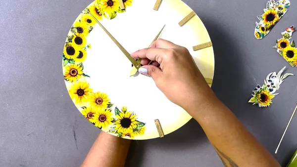 Multicolor_Non-Customizable_Diy_Clock_Making_Kit_Diy_(11_In_Dia_4_Mm)