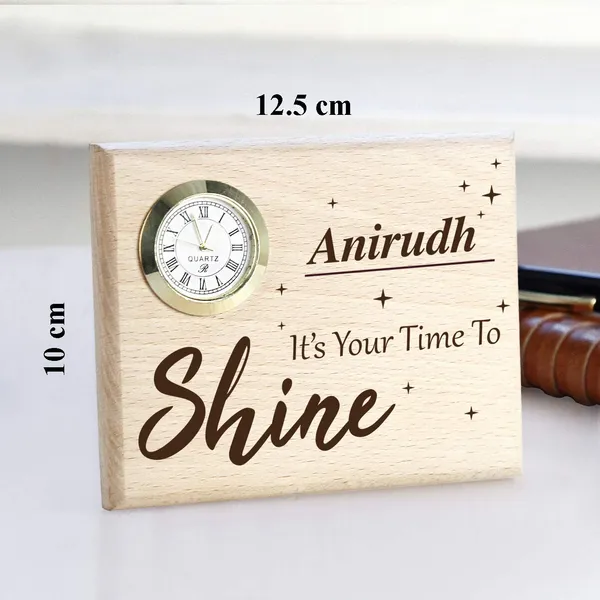 Brown_Wooden_Table_Clock_With_Customizable_Name