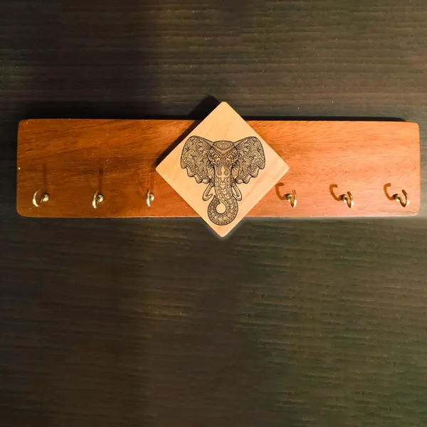 Brown_Non-Customizable_Gajraj_Engraved_Key_Holder_With_Wall_Mounted_Wooden_Key_Rack