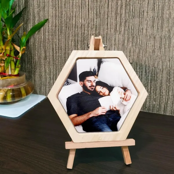 Brown_Customizable_Wooden_Hexagonal_Frame