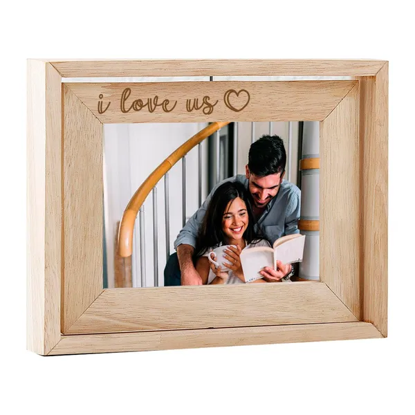 Customizable_Wooden_Rotating_Photo_Frame
