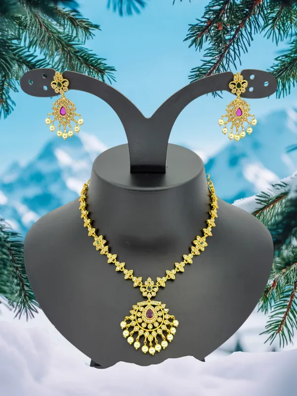 Tejaswini_Floral_Charm_Set