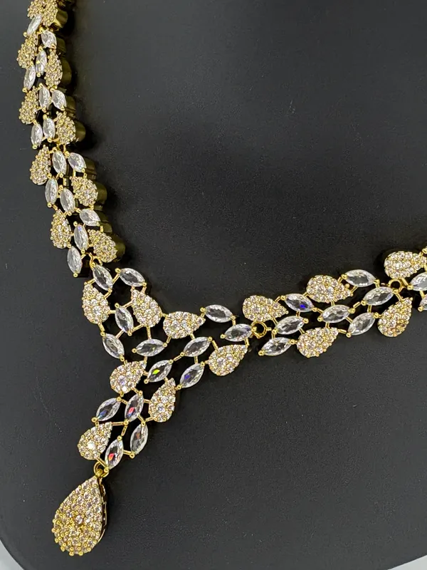Elegant_Vine_Leaf_CZ_Diamond_Necklace_Set