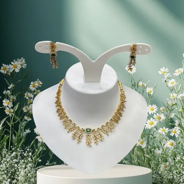 Matt_Gold_Emerald_Vine_Drop_Necklace_Set_For_Women