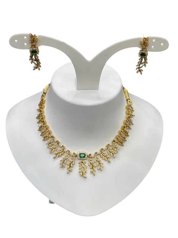 Matt_Gold_Emerald_Vine_Drop_Necklace_Set_For_Women
