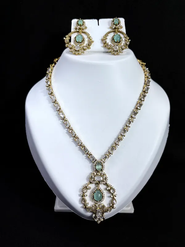 Mint_Empress_Gold-Tone_Necklace_with_Earring_Set_For_Women