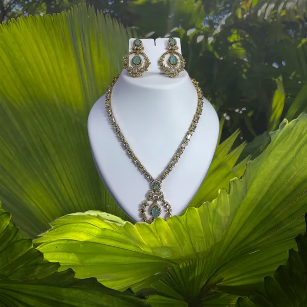 Mint_Empress_Gold-Tone_Necklace_with_Earring_Set_For_Women