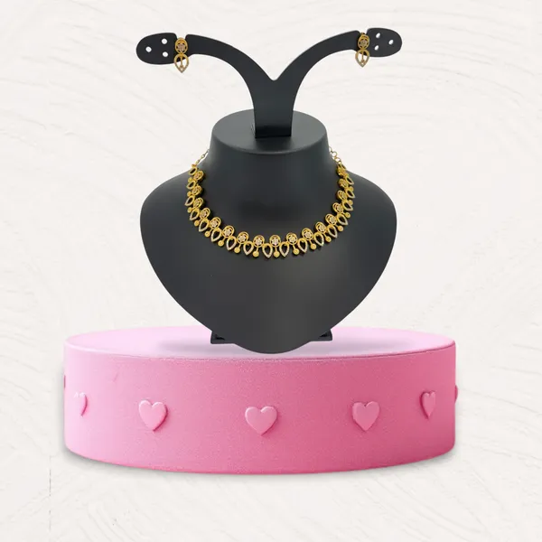 Classic_Gold-Plated_Intricate_Design_Necklace_Set_with_Heart-Shaped_Earrings