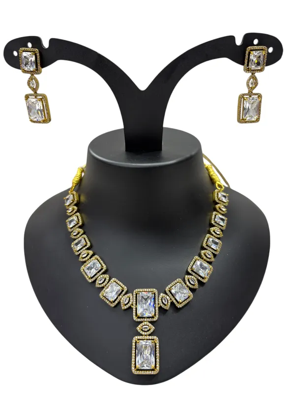 Clear_American_Diamond_Stone_Necklace_with_Earring_Set_For_Women