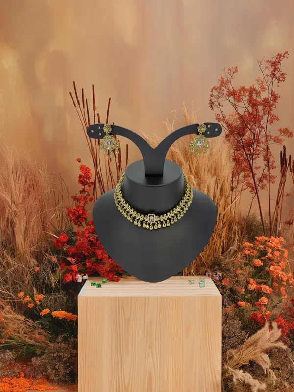 Royale_Interchangeable_Stone_Choker_Set