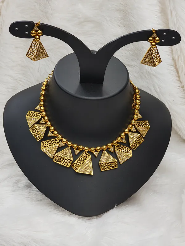 Matt_Gold_American_Diamond_Stone_Necklace_with_Earring_Set_For_Women