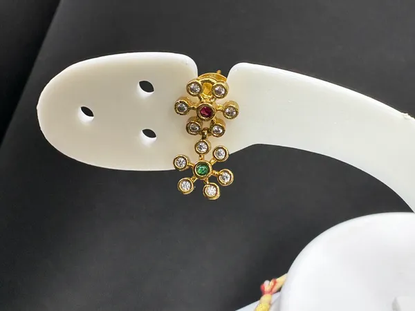 Matt_Gold_Delicate_Floral_Loop_Necklace_Set_For_Women