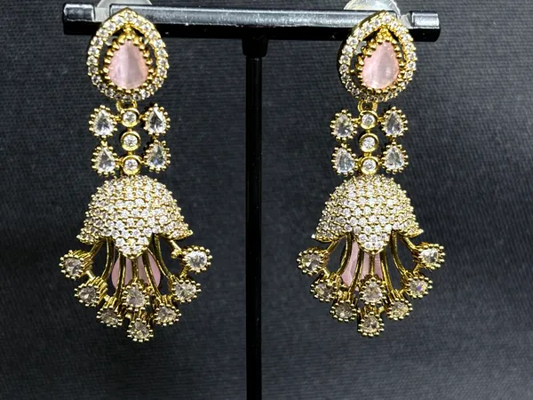 Matte_Gold_American_Diamond_Stone_Earring_Set_For_Women