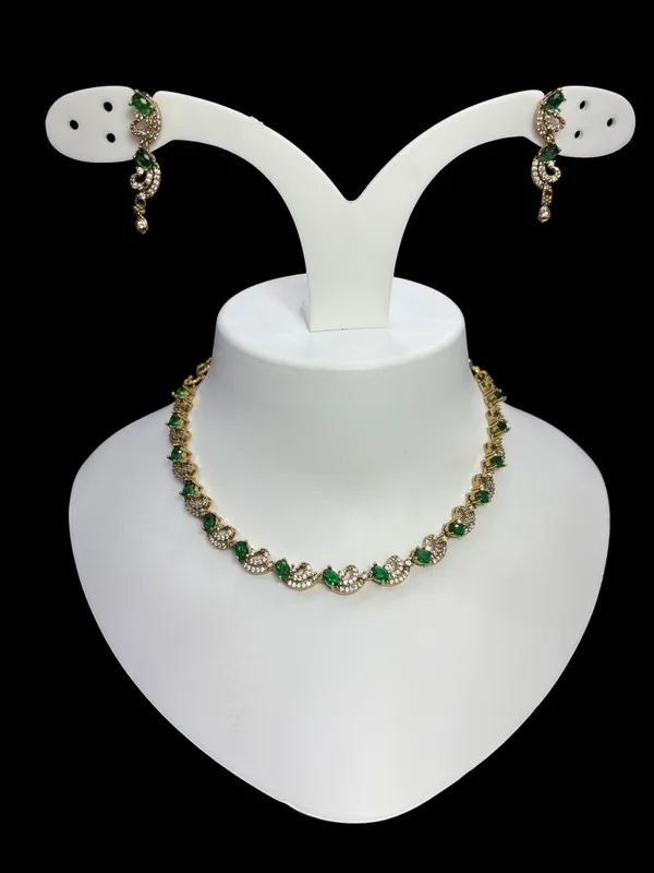 Emerald_Wave_CZ_Necklace_Set_For_Women
