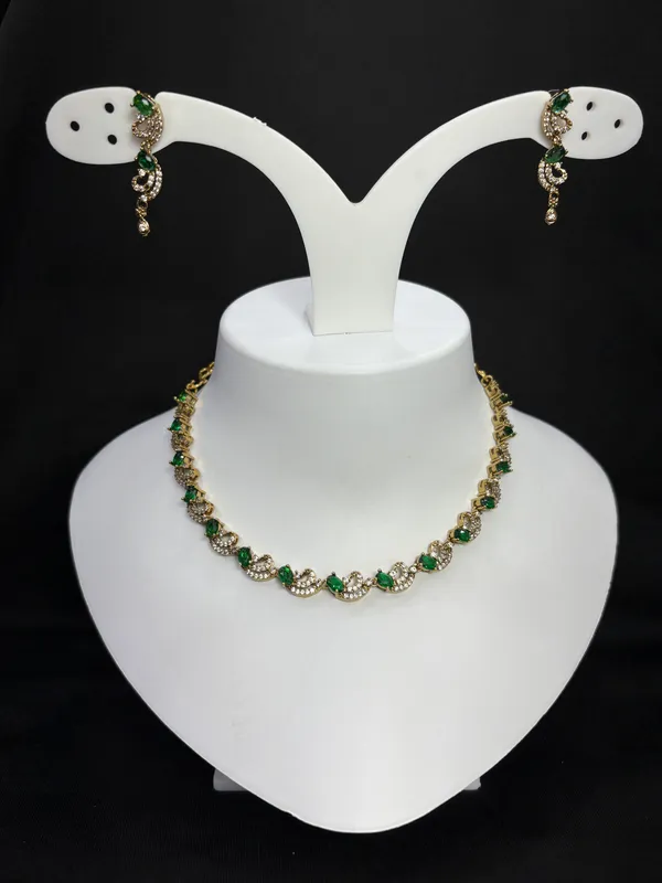 Emerald_Wave_CZ_Necklace_Set_For_Women