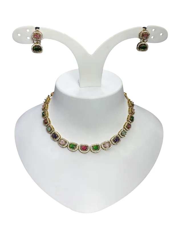 Royal_Multicolor_Oval_Necklace_Set_For_Women