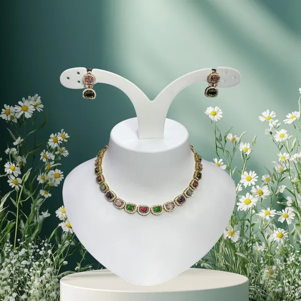 Royal_Multicolor_Oval_Necklace_Set_For_Women