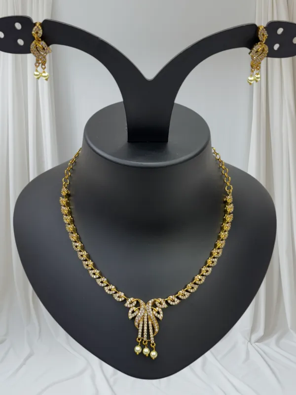 Matt_Gold_American_Diamond_Stone_Necklace_with_Earring_Set_For_Women