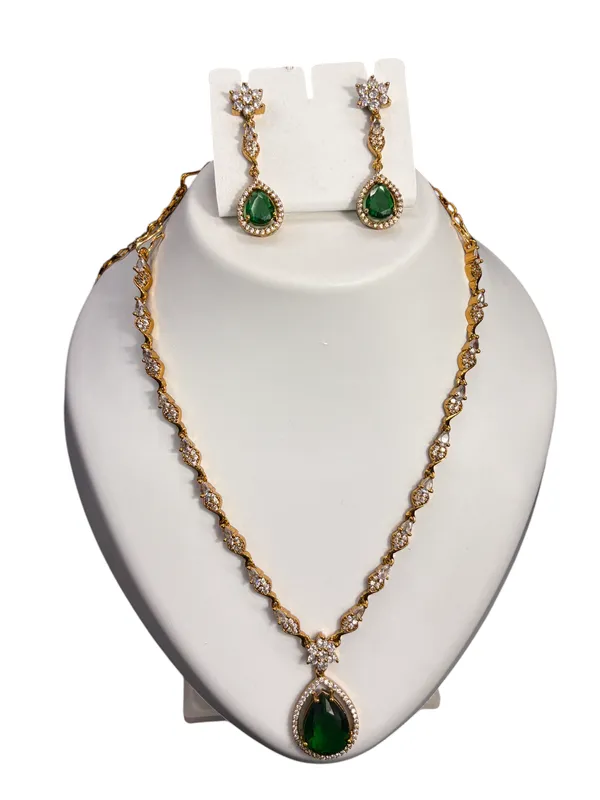 Emerald_Drop_Elegance_Necklace_with_Earring_Set_For_Women