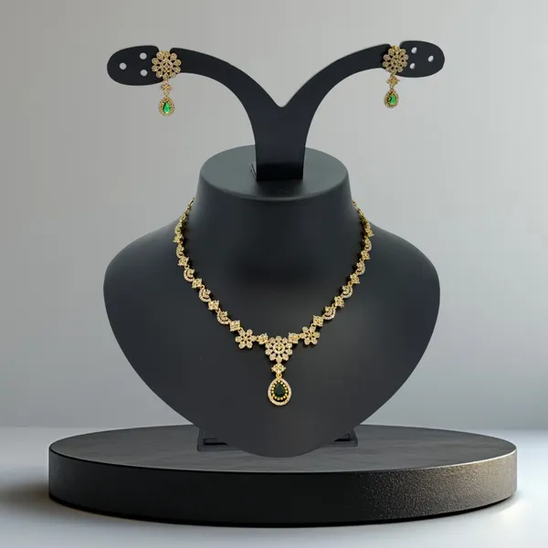 Emerald_Blossom_Gold-Plated_Necklace_Set