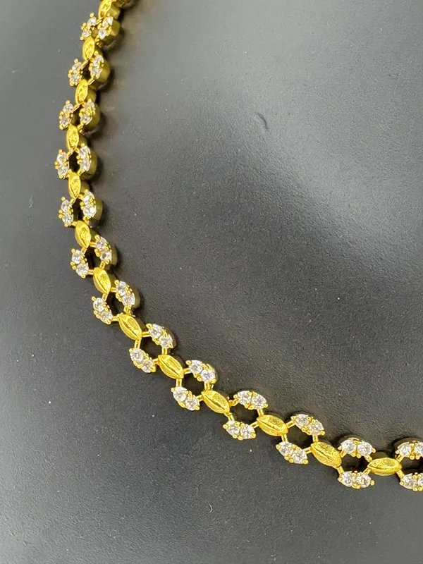 Floral_Gold-Plated_Short_Necklace_Set