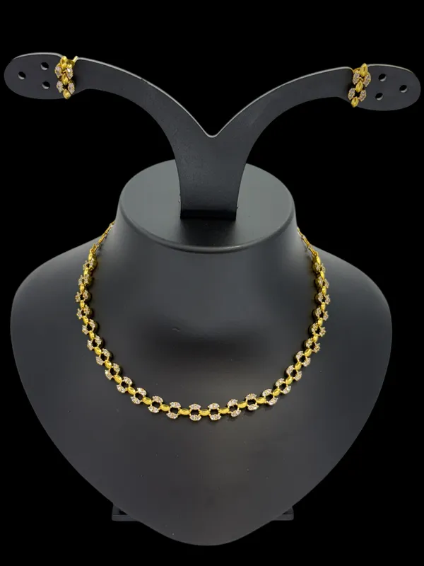 Floral_Gold-Plated_Short_Necklace_Set