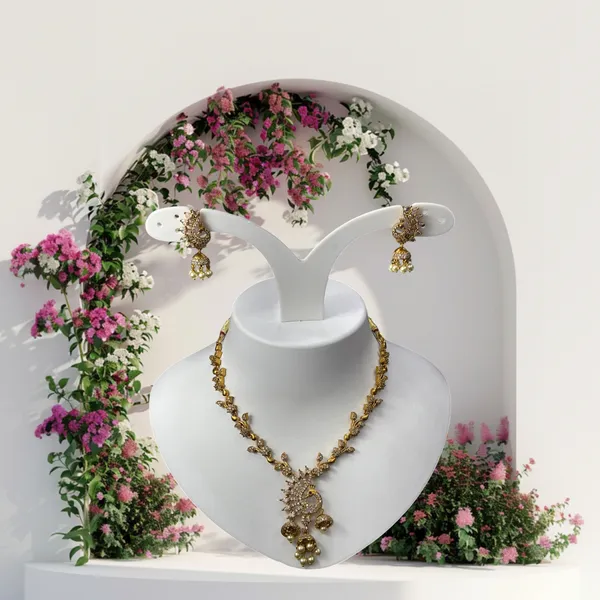 Regal_Peacock_Pearl_Necklace_Set_For_Women