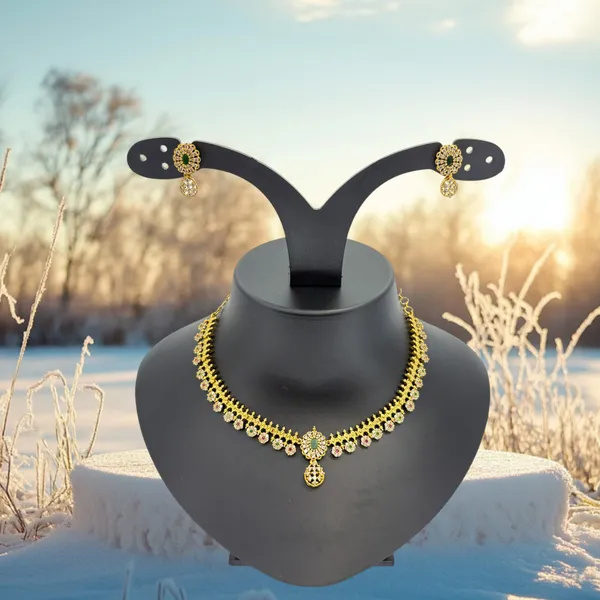 Floral_AD_Necklace_Set_in_Matte_Gold_Finish_with_Green_&_White_Stone_Detailing