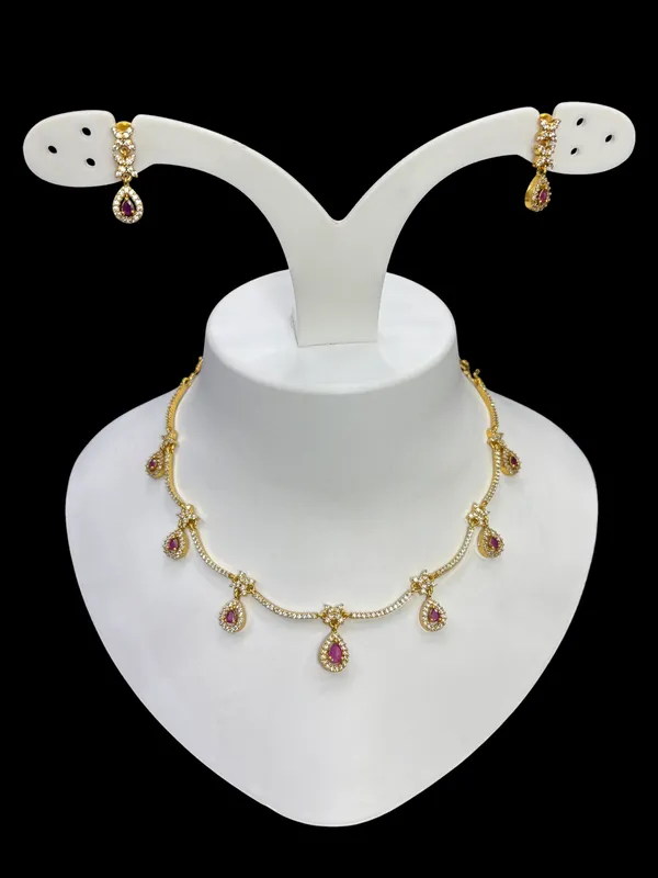Matt_Gold_Pink_Elegance_Teardrop_Necklace_Set_For_Women