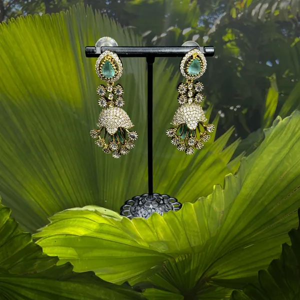 Matte_Gold_American_Diamond_Stone_Earring_Set_For_Women