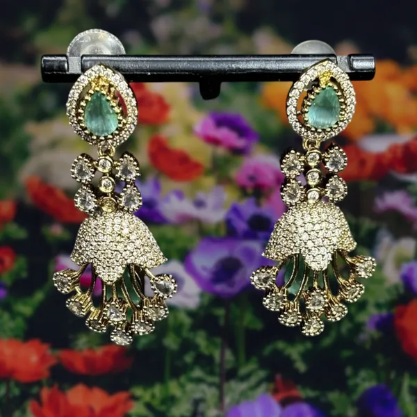 Matte_Gold_American_Diamond_Stone_Earring_Set_For_Women
