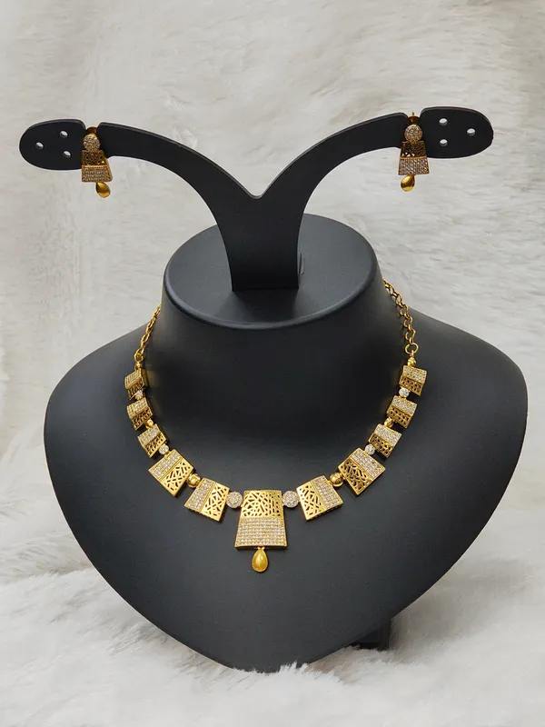 Matt_Gold_American_Diamond_Stone_Necklace_with_Earring_Set_For_Women