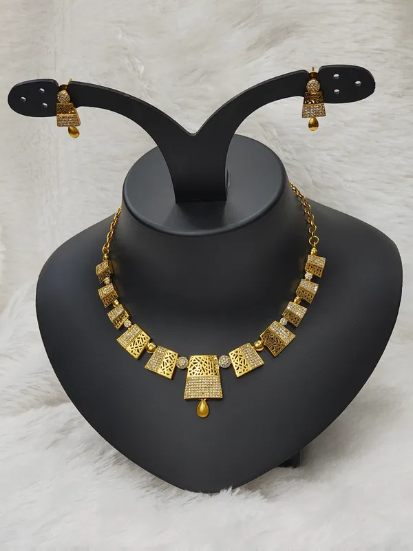 Matt_Gold_American_Diamond_Stone_Necklace_with_Earring_Set_For_Women