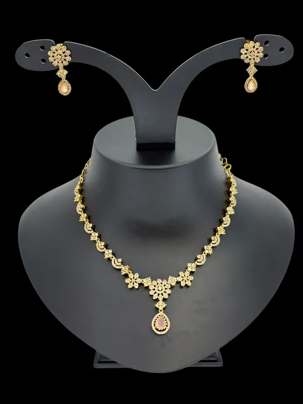 Blush_Bloom_Gold-Plated_Necklace_Set