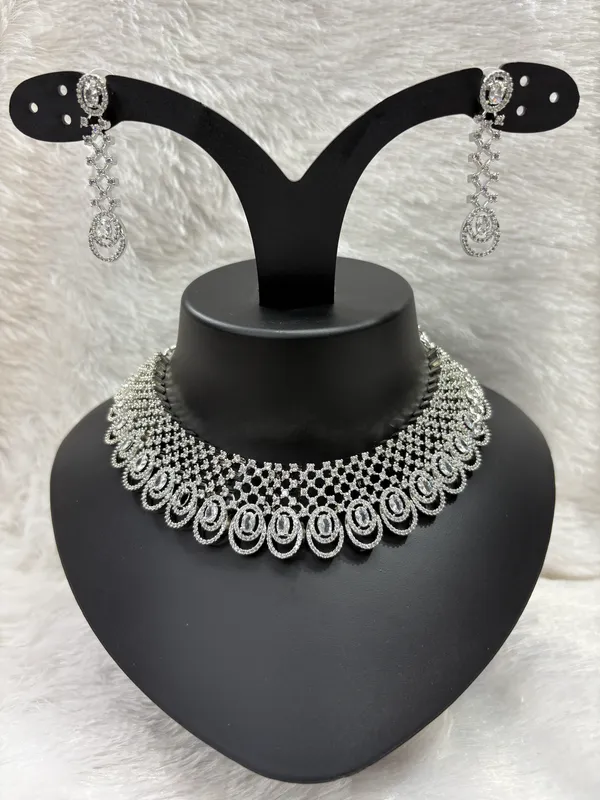 Silver_Tone_American_Diamond_Stone_Choker_Necklace_with_Earring_Set_For_Women