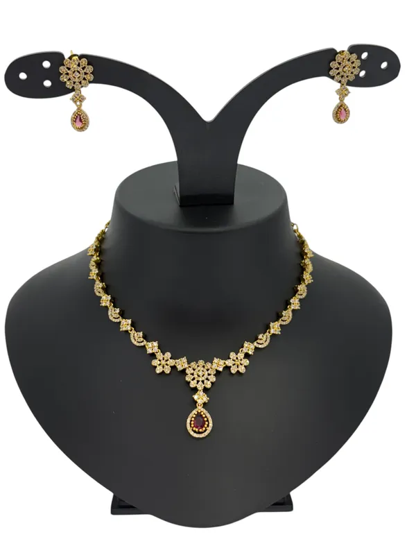 Ruby_Royale_Gold-Plated_Necklace_Set