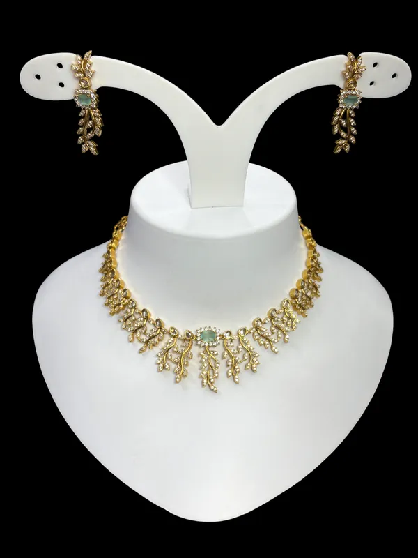 Matt_Gold_Regal_Leaf_Drop_Necklace_Set_For_Women